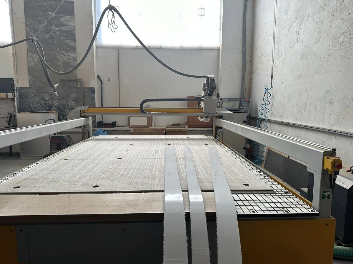 Tin Store museum progresses! In Gdańsk we met at the production hall of our fabricator Littera Expo Design. We are fortunate to work with these creative and thoughtful professionals.
Donate and help us share the remarkable history: friendsofoflag64.org/donate