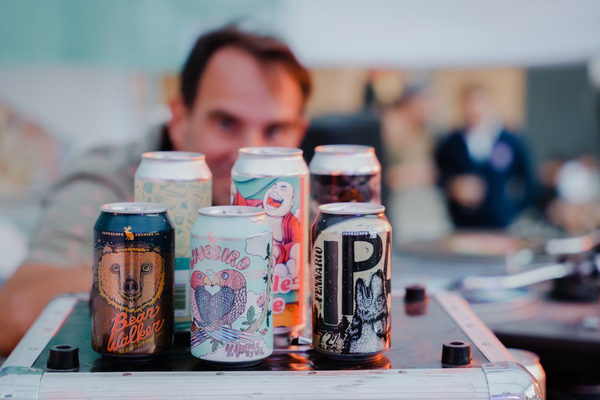 FasEurope's tweet photo. Germany and the USA make up almost 80 percent of global hop production. 🌱Yet, Germany is one of the most important markets for #USHops and craft beer. If you want a taste, swing by @berlinbeerweek and grab their festival brew 🍺 made with @YakimaChief from WA. @usbotschaft https://t.co/1H3Qvivb0W
