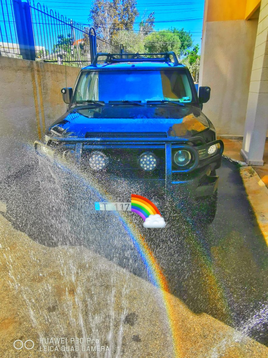 AlainMozaya's tweet photo. 🌈🚙 https://t.co/lNTaO2ITeV