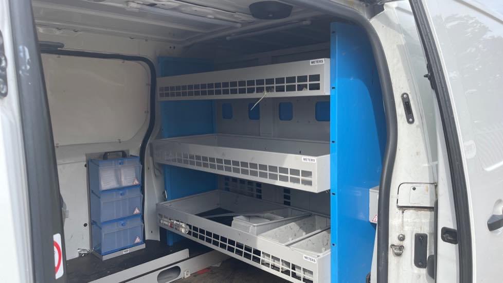 CVAAuctions's tweet image. For the Next Van Auction - 14th September 

Choice available - Direct Company 

2019 (69) Vauxhall Vivaro 2900 1.5D 100ps Edition

🔨 Built out with workspace area. 

⏰ Low mileages #workvan #readyforwork #whitevan