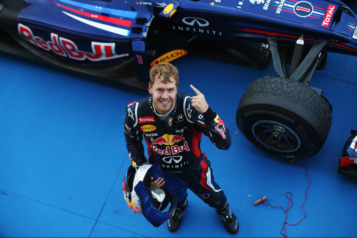 Luquetete23's tweet photo. Que Alonso fuese el mejor piloto de 2012, no quita que Vettel fue un campeón DIGNISIMO ese año.

Segundo mejor piloto de aquella temporada por amplio margen, se sobrepuso a roturas como la de Valencia y nos regalo remontadas como las de Abu Dhabi y Brasil.

Y en el segundo coche. https://t.co/k0MpuSDRCW