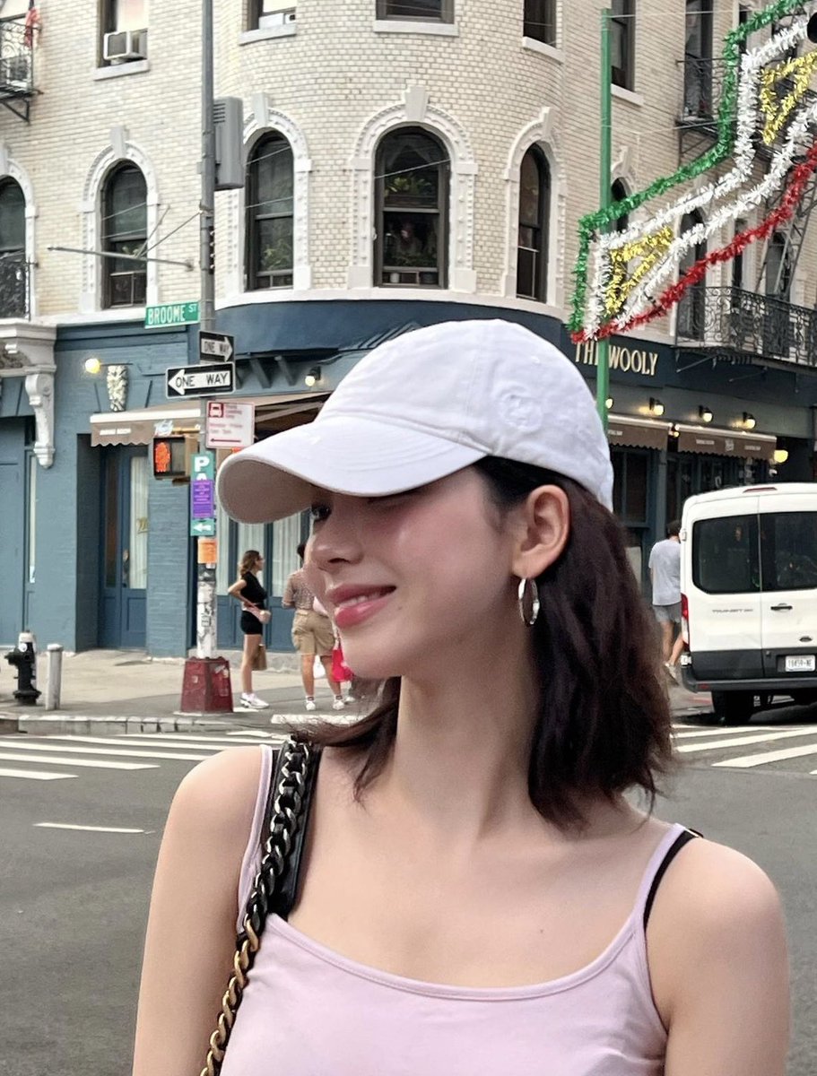 karinaspics's tweet photo. #KARINA threads update https://t.co/2qPuWW6U4D
