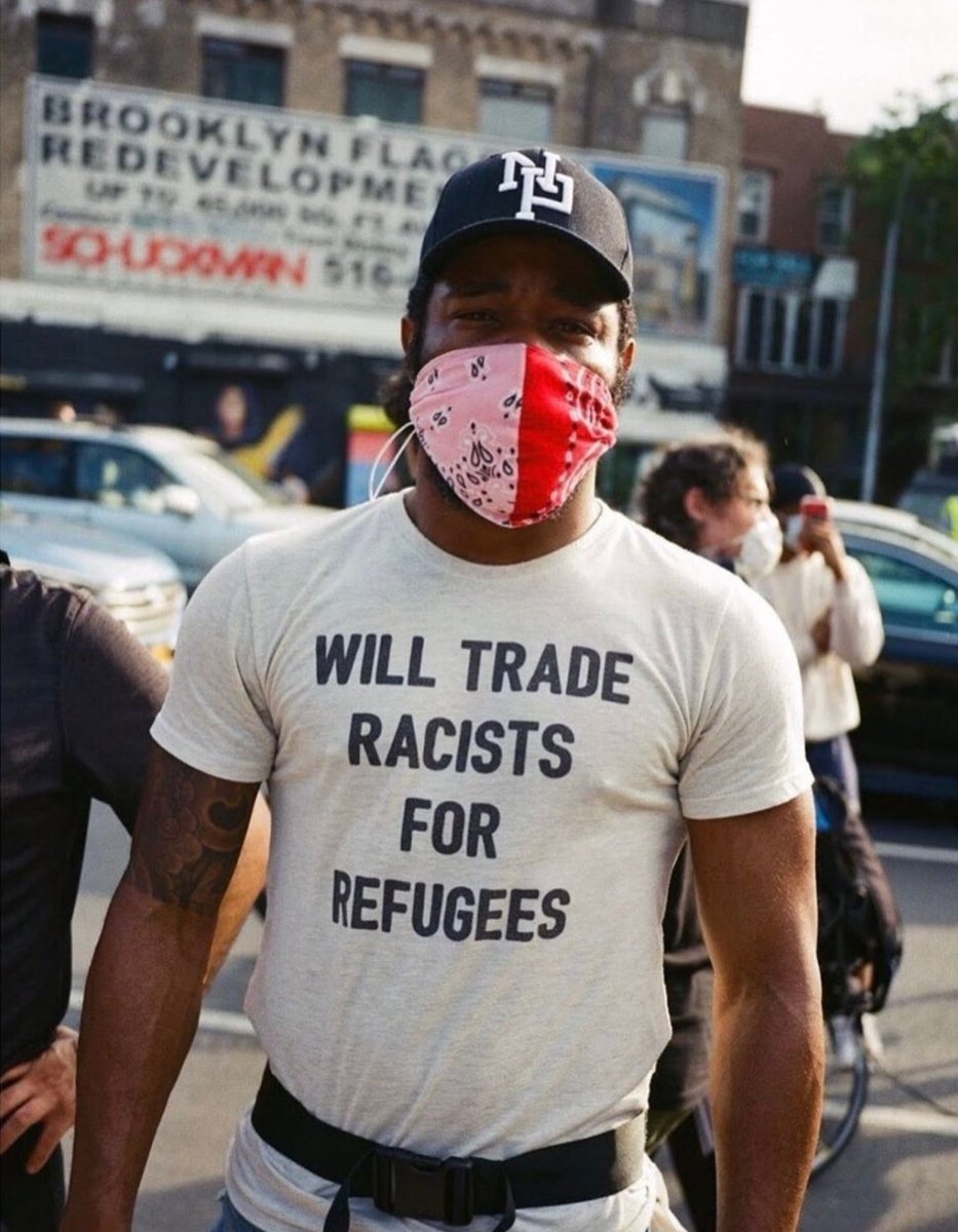 TheStephenRalph's tweet photo. @Nigelj08223326 @Conservatives @SusanChubb1 @Hertsdecorator And, people don't want a small minded State either. #RefugeesWelcome #HelpNotHate https://t.co/wOwrG5ndbm