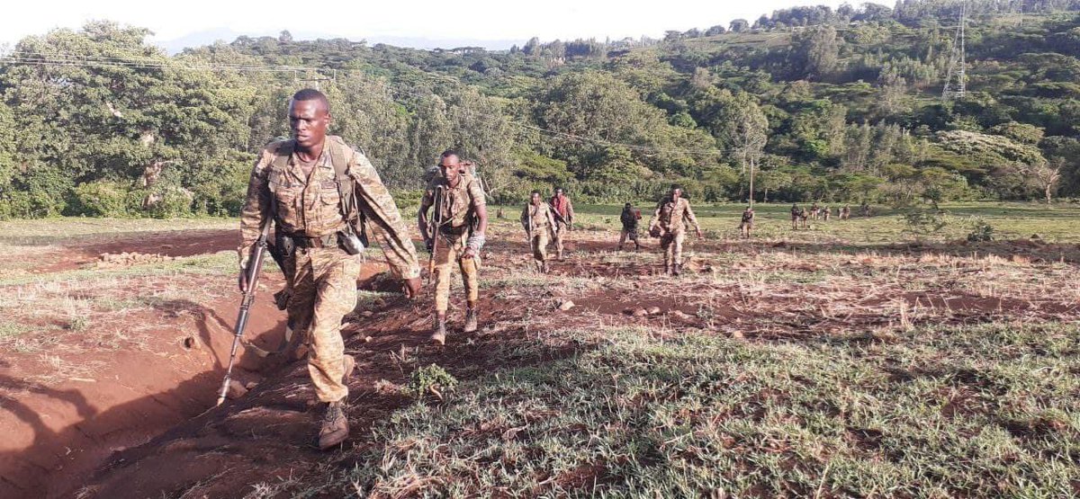 SuleimanAbdell7's tweet image. የብአዴን ሰዎችም ይሁኑ መከላከያ ለአብይ አህመድ ብቻ ነው እየሞቱ ያሉት። ብአዴን ለከርሱ፣ መከላከያ ደሞ በማይመለከተው ጉዳይ የፓርቲ ስራዊት ሆኖ ነው በየጉድጓዱ መጨዋቻ የሆነው። ምናልባት ማሰብ እምትችሉ የስራዊት አባል ካላችሁ @AbiyAhmedAli…