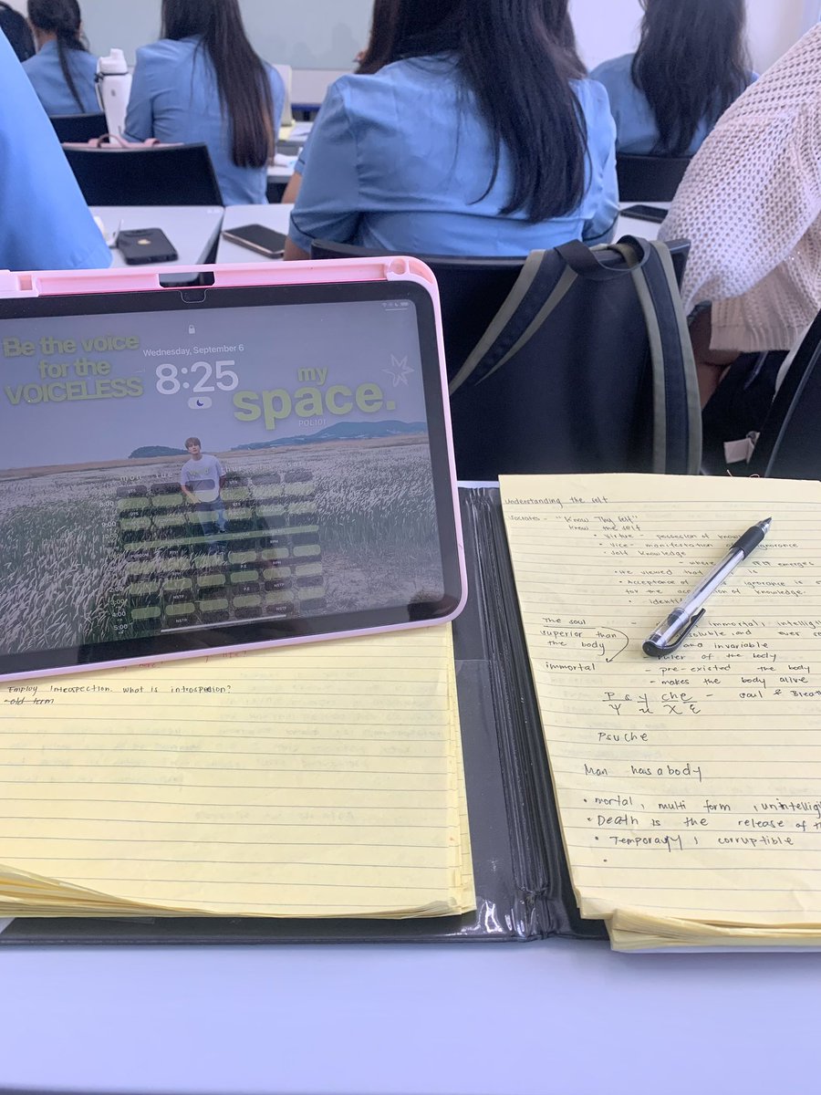 ╰┈➤ 090623, 1st day on #studytwt #studytwtph 

✧.* lots of philosophers to review for a 15 item quiz tomorrow 

class schedule from <a href="/wonrika/">aury</a>