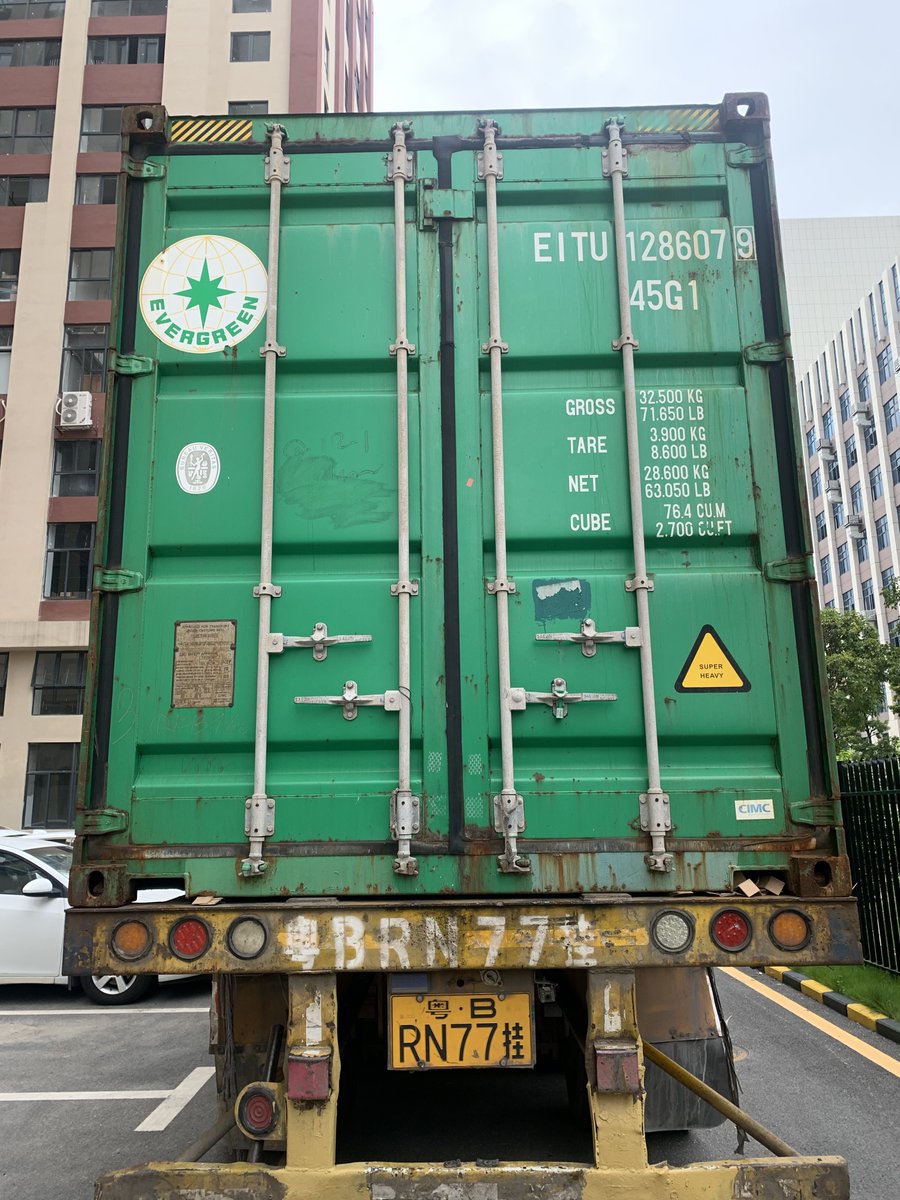 BangWeeGames's tweet photo. Share today's shipment, a container of games is being shipped to the destination,  enjoy the game to the fullest!! Fire Tower by @RunawayParade . #FireTower #boardgame https://t.co/UjUa40UT89
