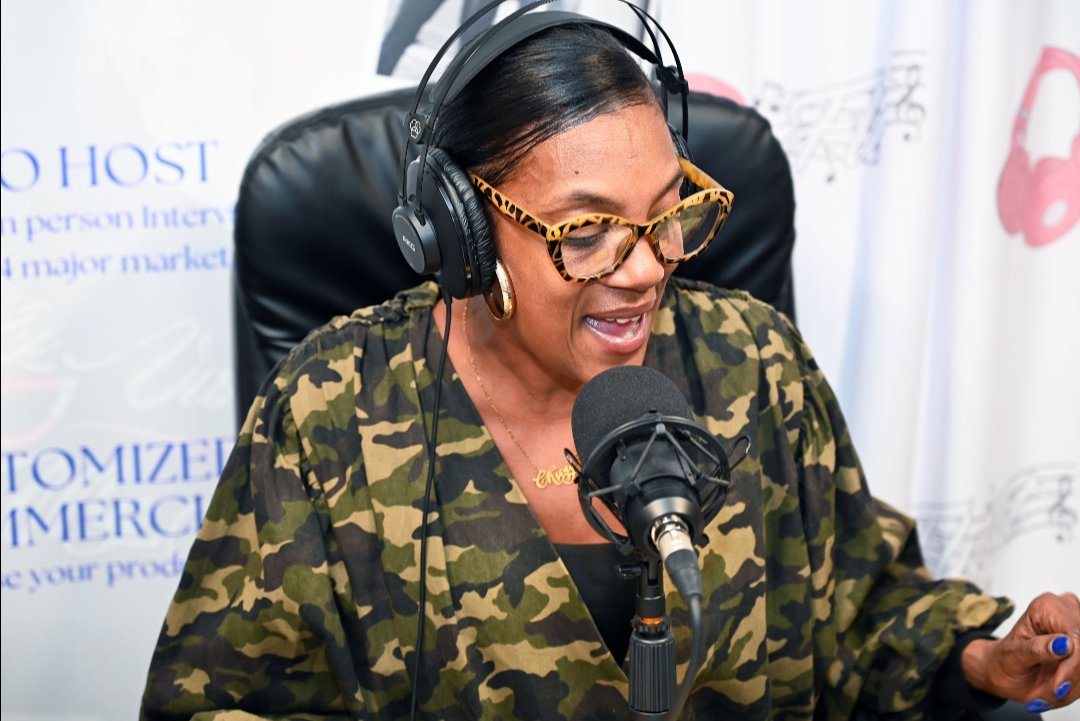 EntFluent's tweet image. #Myvisionmyjourney is back this Monday Sept 11th at 7pm on fluentradio.com !! Lets goooo!!!#fluentradio