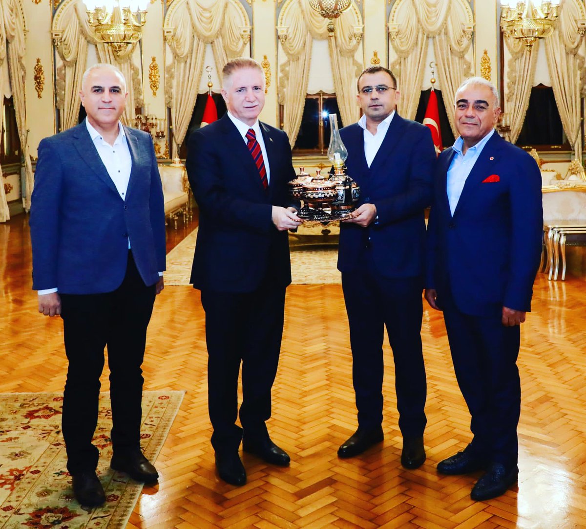 BadilliGroup's tweet photo. #Istanbul #vali #badilli #Turkey #busines https://t.co/sIbl6FhZ2k