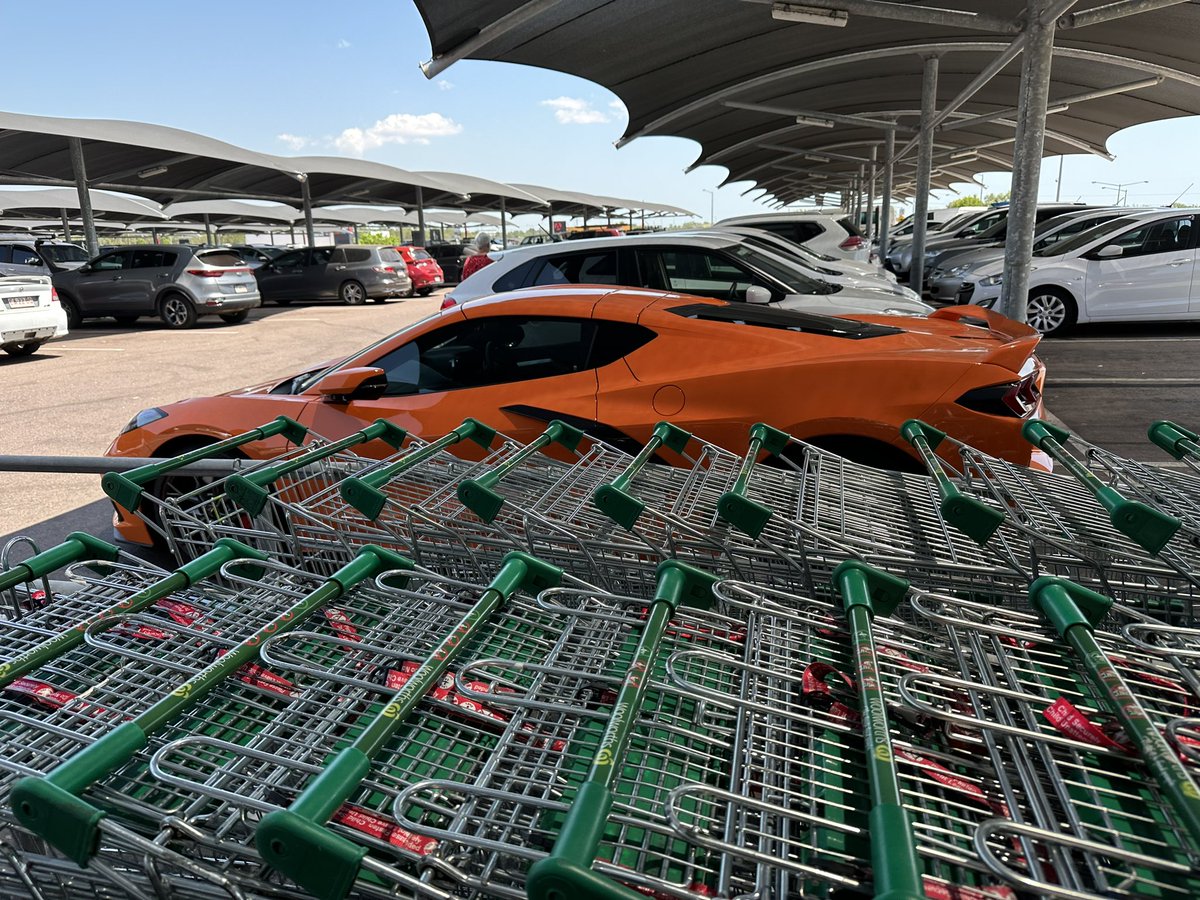 Stockrocker_ASX's tweet image. Which idiot parked their #CorvetteC8 next to a trolley bay?😳