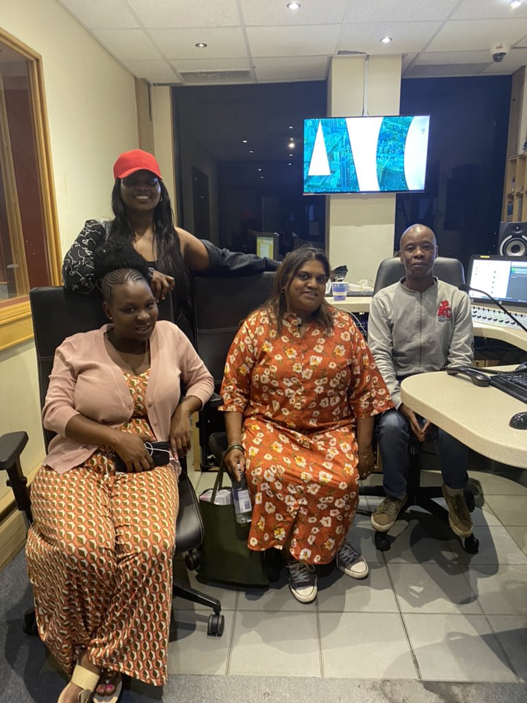 vanessaperumal's tweet image. Thank for for the interview #TuesdayTakeOver is a bold step to give citizens a chance to speak about issues we want to unpack. Intentionality and purpose driven conversations thank you @KeetvZ for your courage to arrive &amp;amp; sit in the hot seat with @IrishaLuhanga &amp;amp; I #ECAfrica