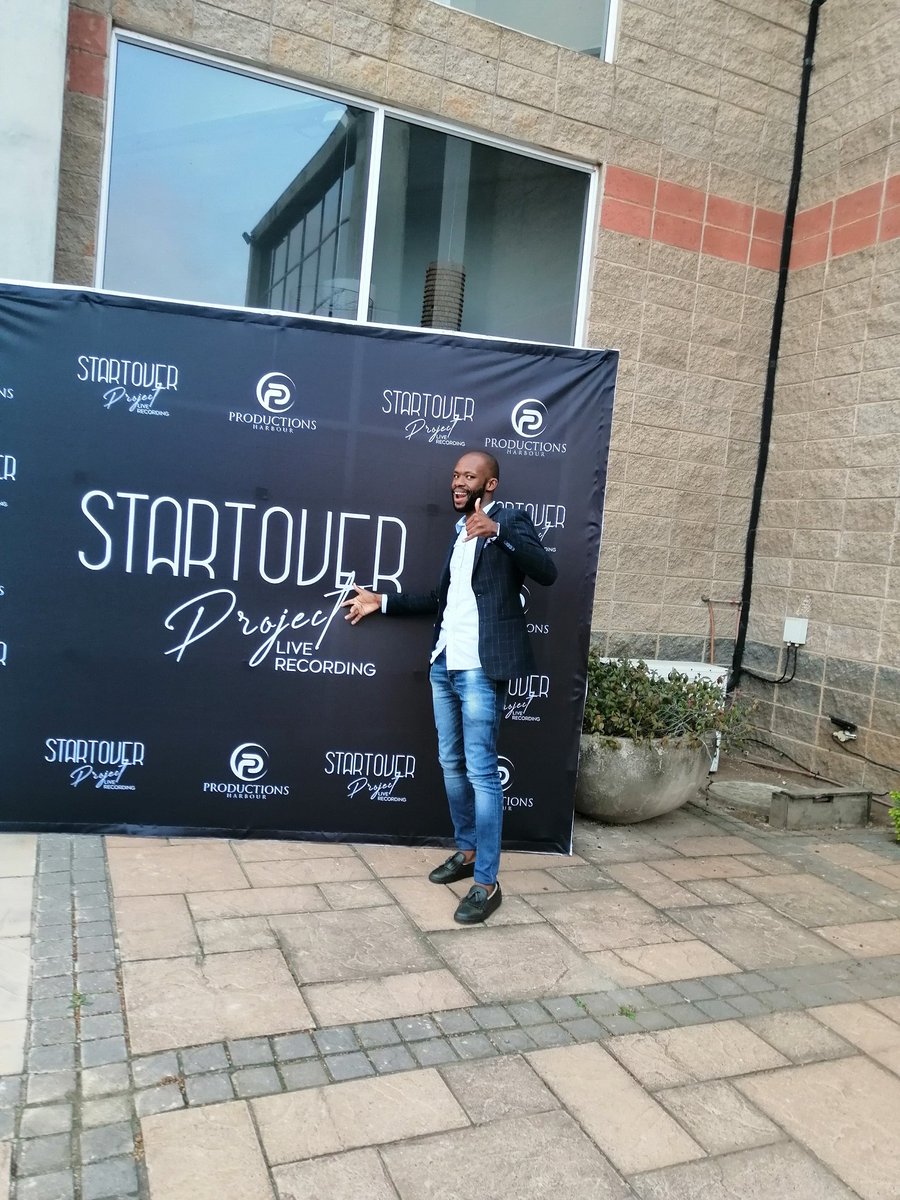 Mthobisi_pm's tweet photo. I am realising that I have to daily show up for myself if I want my life to be what I want it to be. It is a battle but it is worth the fight. https://t.co/bn26AM2bEb