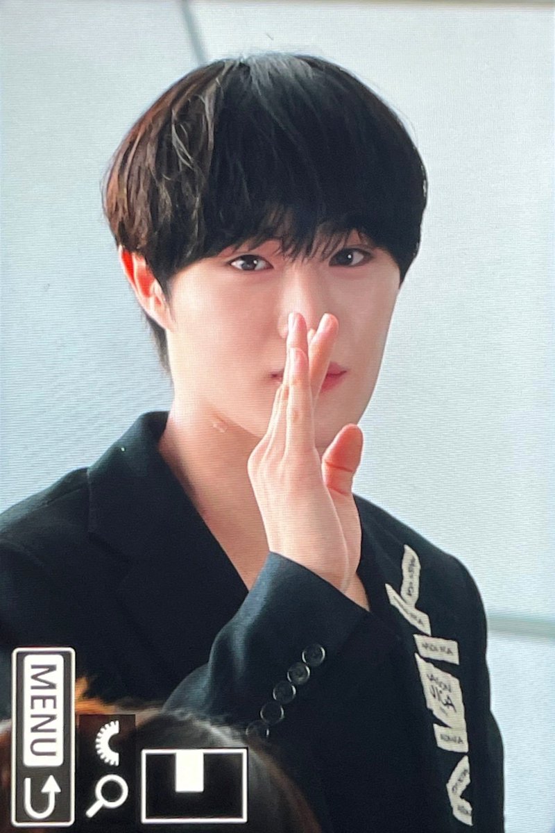 ๐ฆ๐๐ฅ๐ฅ๐จ๐ฐ ๐ฆ๐๐ฅ๐จ. tweet media