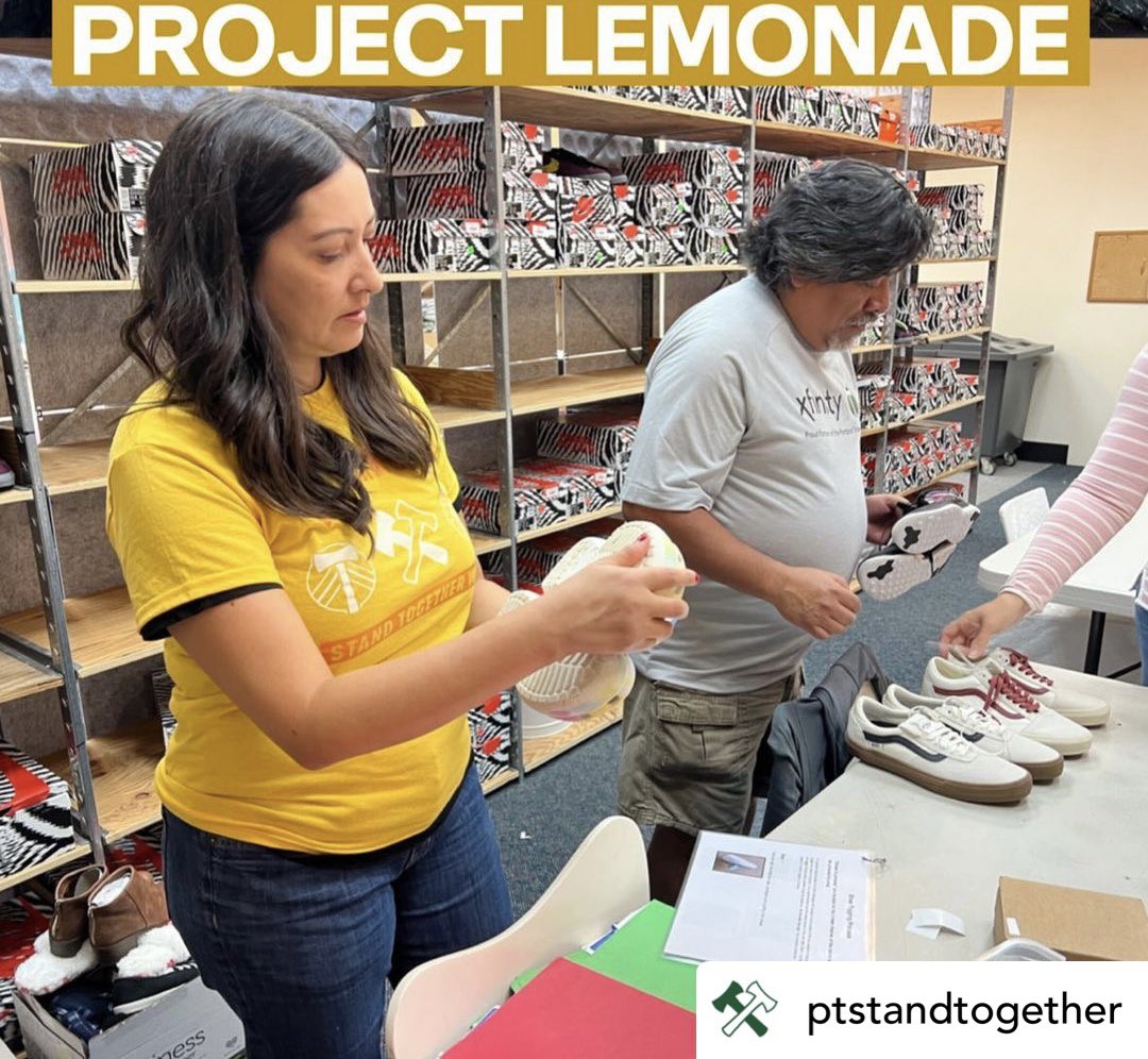 qcontreras's tweet photo. First day of volunteering with @TimbersFC @ThornsFC @PTStandTogether at Project Lemonade PDX.
#standtogether #timbers #thorns #portlandtimbers #portlandthorns #projectlemonade #projectlemonadepdx #volunteer #volunteering #portland #oregon #mls #rctid #ptfc #scusa https://t.co/ZiTp31JgMJ