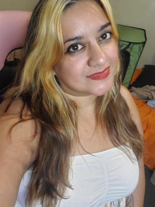 New youtube torrid haul video soon! I'm wearing one of the haul dresses here and I love that it has pockets<a href="/tag/manyvids"class="tags"><span>#manyvids</span></a>