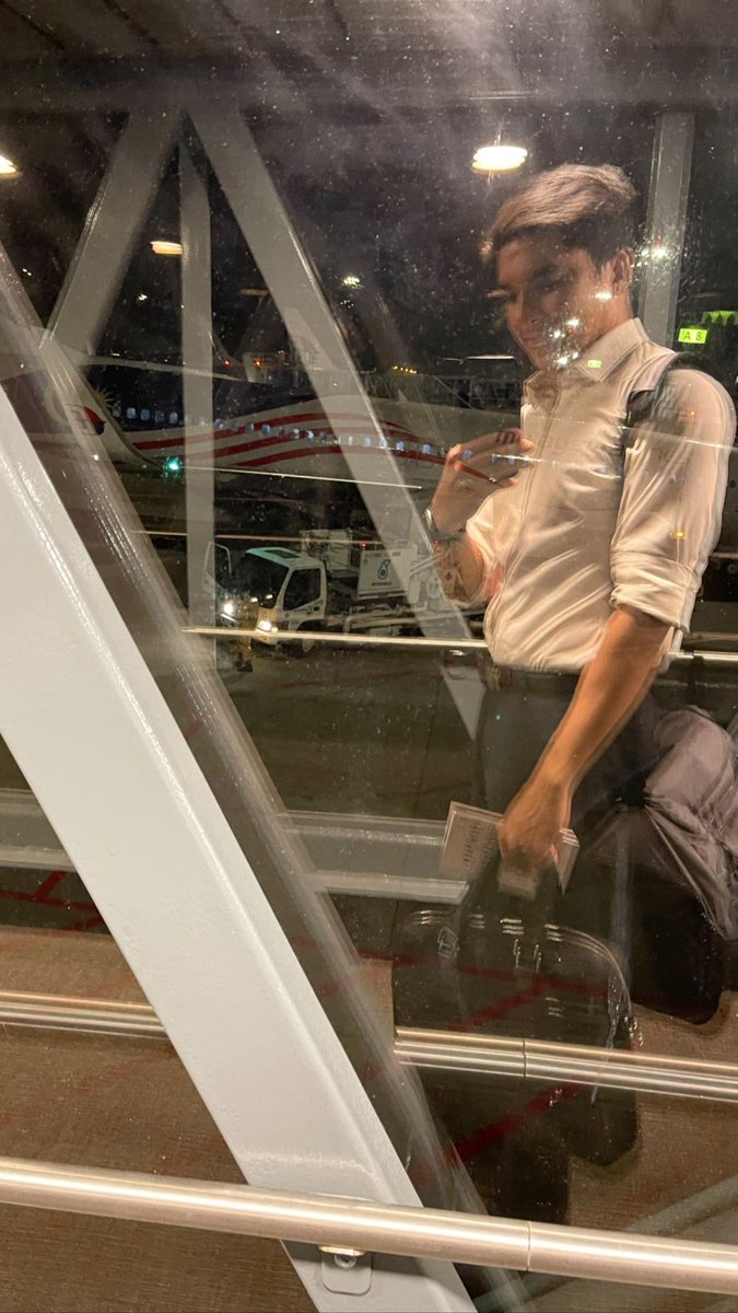 SyedSaddiq's tweet photo. *Syed Saddiq pun dapat passport balik. Ini bukti kerajaan tak campurtangan dalam Kes Zahid*

Ini respon balas saya.

Terima kasih. https://t.co/CcR1sje56u
