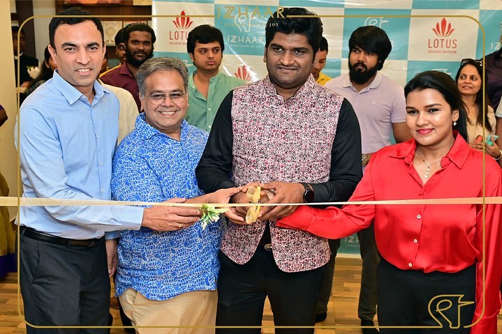 _Izzhaar's tweet image. Launched our brand-new studio in Chennai by teaming up with Wedding Vows for the event!
Weddingvows Founder &amp;amp; CEO, N Dakshinaa Murthy and Izzhaar Co-Founder, Anupam Bansal graced the launch event together.
Indeed, it was a dazzling event! 
.
.
#izzhaar #izzhaarchennai #newstudio