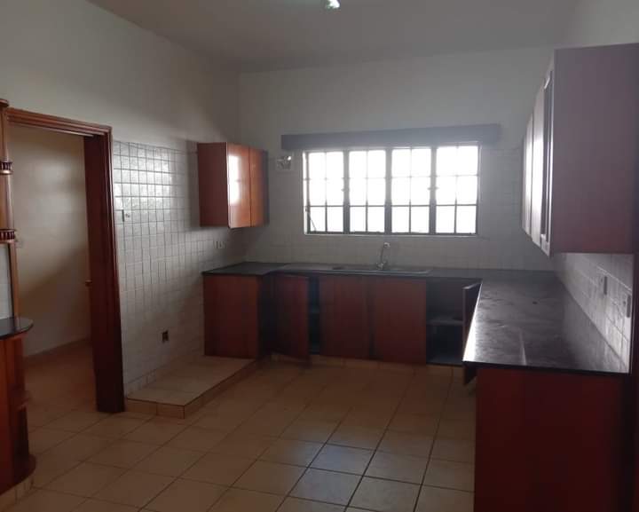 AbeemexP's tweet photo. EXECUTIVE  4 BEDROOM TOWNHOUSE  FOR RENT IN WESTLANDS. 

RENTAL PRICE:-250,000Kshs.

CALL/WHATSAPP:-0796823171 /0112297859.
EMAIL:-abeemexproperties@gmail.com.
WEBSITE:-www.abeemexproperty.co.ke.
 #justlisted#furnishedapartments#westlandsrentals#abeemexproperty https://t.co/Cb0LUIeuS1