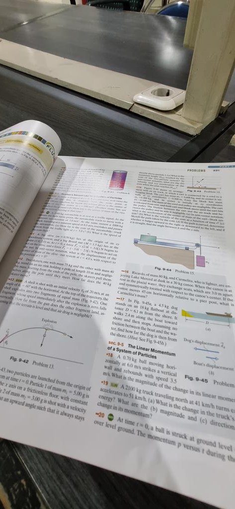 astrohfvd15's tweet photo. Rindu banget jadi mahasiswa TPB. Kemarin aku ke perpus terus baca sekilas buku Halliday. Hal yang ga akan aku lupa ketika aku masih TPB adalah berhasil namatin 20 bab Halliday dalam waktu ~2 bulan sampai dijulukin "Dewa Halliday". Aku juga jadi tutor sebaya Fidas waktu itu...😊 https://t.co/EQes84iVAd