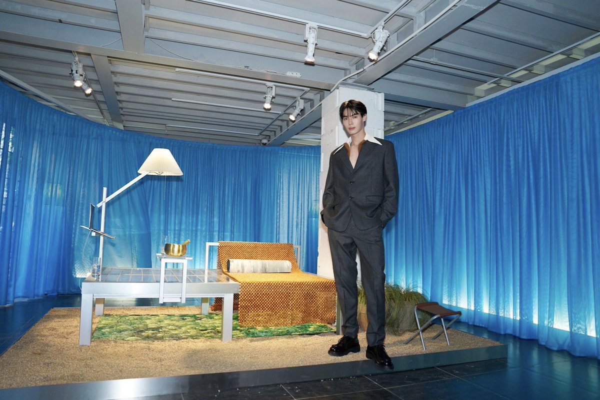 GMMTV's tweet photo. ภาพ Prada Ambassador “วิน-เมธวิน” จากงาน PRADA MODE ที่จัดขึ้นเมื่อวานนี้ ณ กรุงโซล ประเทศเกาหลีใต้

#PradaMode #Prada
#GMMTV https://t.co/CCQzmeg0mY