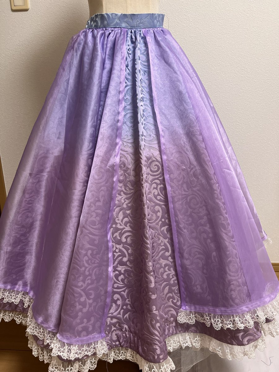 順調に修羅場への道を歩いています。ハロ🎃時期にしか出現しない垢です。お久しぶりです。スニークはハモカラ⭐️ラプ🫶🏻