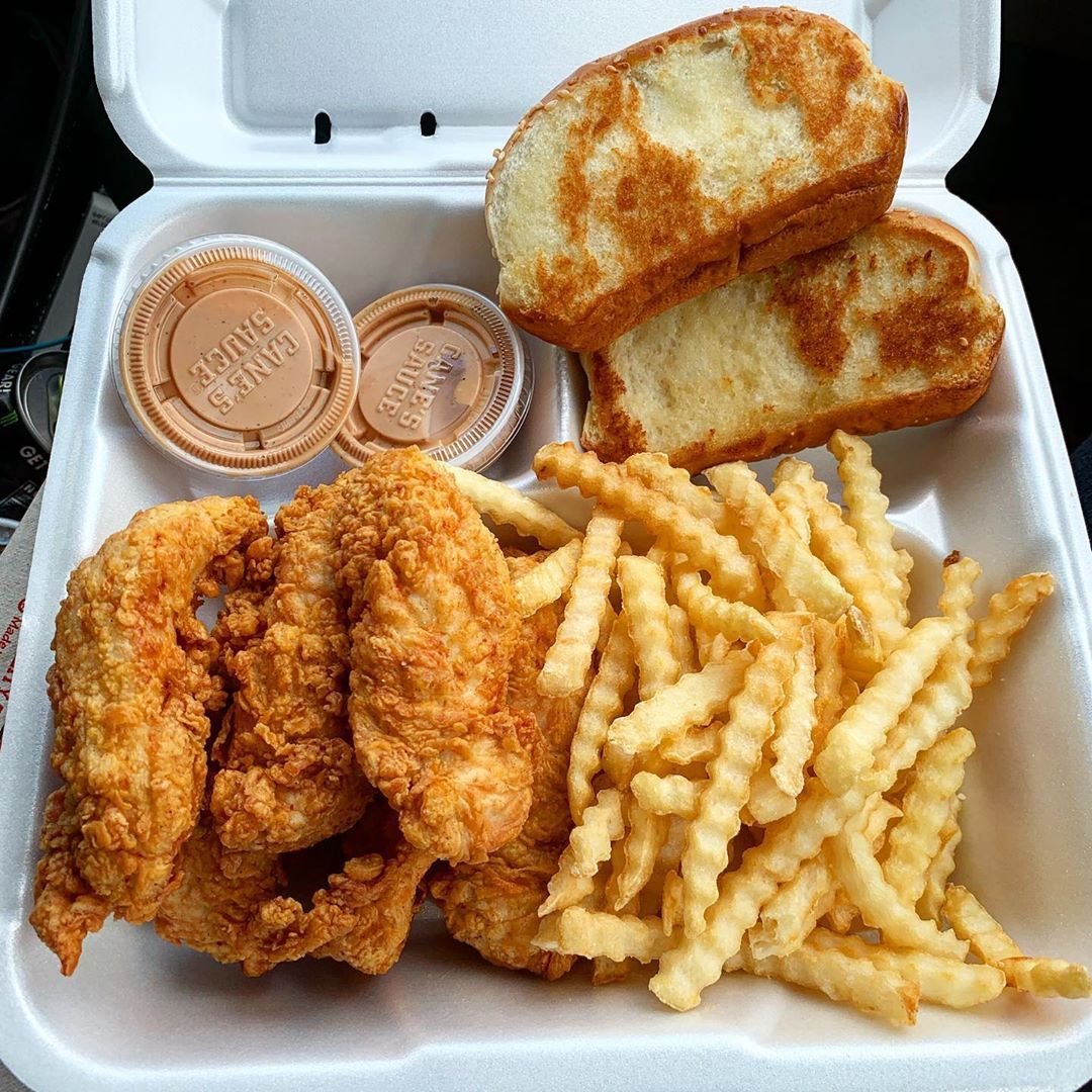 @GangGreenNYjets Absolutely! Amazing tenders, sauce is delicious, crinklecut fries, texas toast(bbs, butter both sides)... cant beat it...