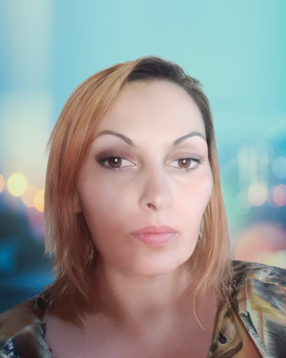 alla_pa_'s tweet photo. She was a great workaholic, she tried to help everyone, she did not think about special happiness. Narazі I am free and independent, like Ukraine. https://t.co/QAGqqwrIKc