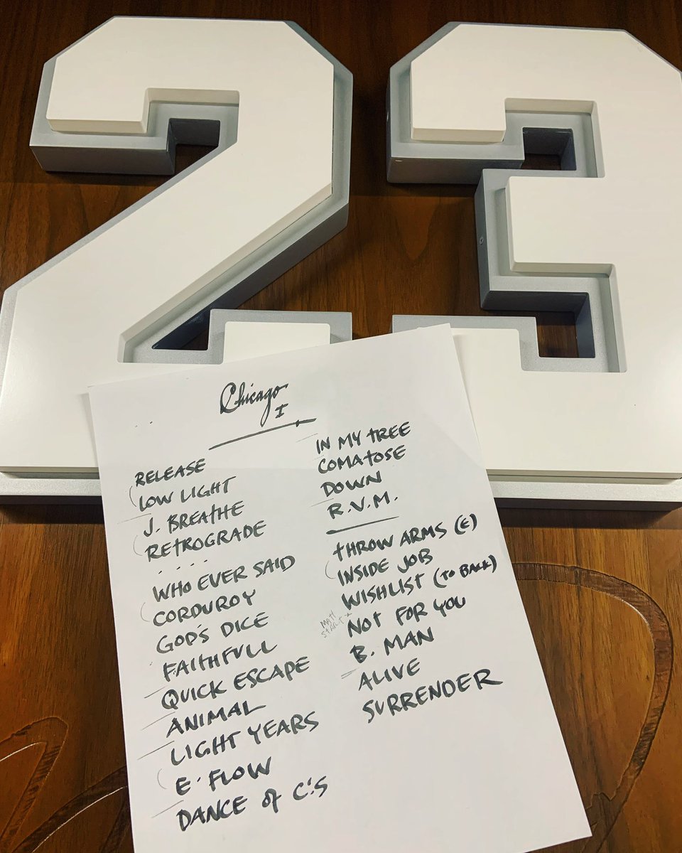 Pearl Jam tweet media