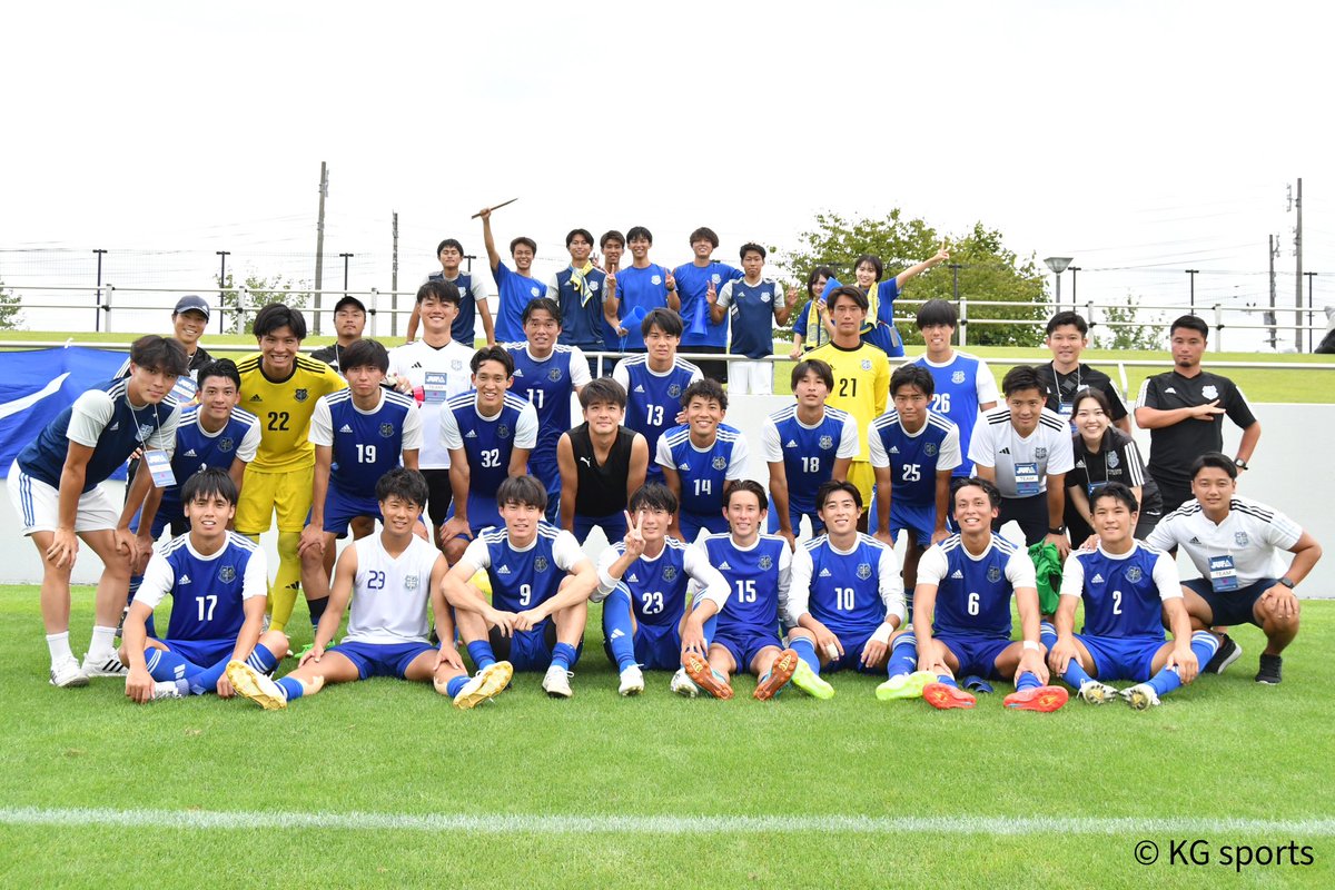 kgsports's tweet photo. 【サッカー部男子】２０２３年度第４７回総理大臣杯全日本大学サッカートーナメント／３回戦／対中央大／於・いわぎんスタジアムＡ

試合終了

一時は同点に追いつかれるも、後半に怒涛のゴールラッシュ！　３点差をつける快勝で準決勝進出を決めました！

スコア：４－１

#関学サッカー https://t.co/ur0IaaWuDJ