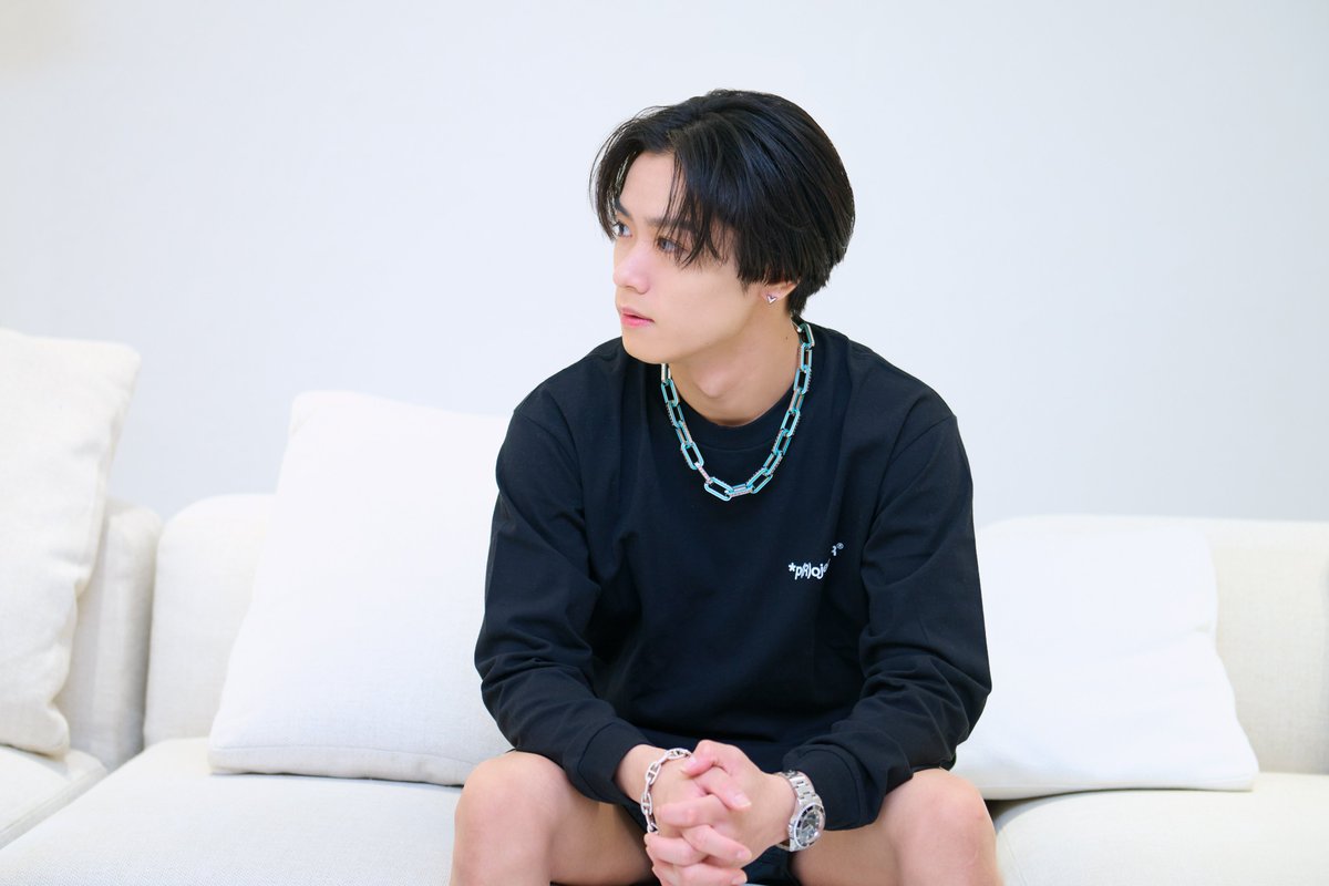 realsound_b's tweet photo. 【締め切り間近🎁フォロー＆RTでプレゼント🎁】
THE RAMPAGE #川村壱馬 @sncrmpg_kk さんのサイン入りチェキを2名様にプレゼント！

詳細は以下のインタビューをご覧ください。
https://t.co/WTGJ4P1VKr

※前回（8月30日）のポストでフォロー＆リポストしていただいた方は、ご応募受付済みです。 https://t.co/udLHgC7HOH