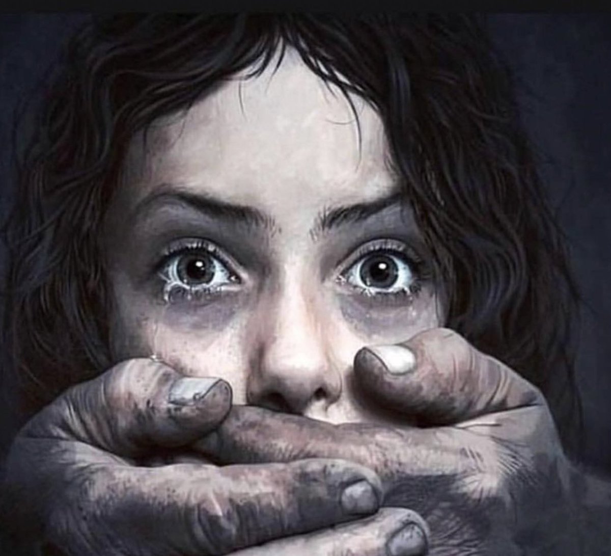 11 yaşındaki Esra'ya 3 kişi tecavüz edip, videoya çekip birine anlatırsa yaymak ve öldürmekle tehdit ediyorlar. Sonra bir kayalıktan aşağı atıyorlar, tecavüzcüler Nihat Yılmaz, Veysi Yılmaz ve Zahir Yılmaz serbest bırakılıyor avukatları AKP İl Başkanı! Esra intihar ediyor! Yer