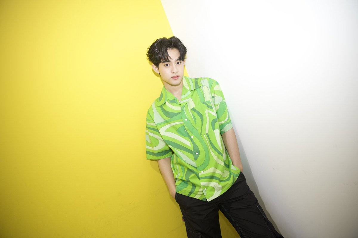 BarcodeTin's tweet photo. เจอกันนะครับ ทุกคนน คิดถึงทุกคนแล้วครับบ 💜#PUCCIxBARCODE
#PATLuxuryGroupOfficial #PUCCI https://t.co/t6LBdLlOHT