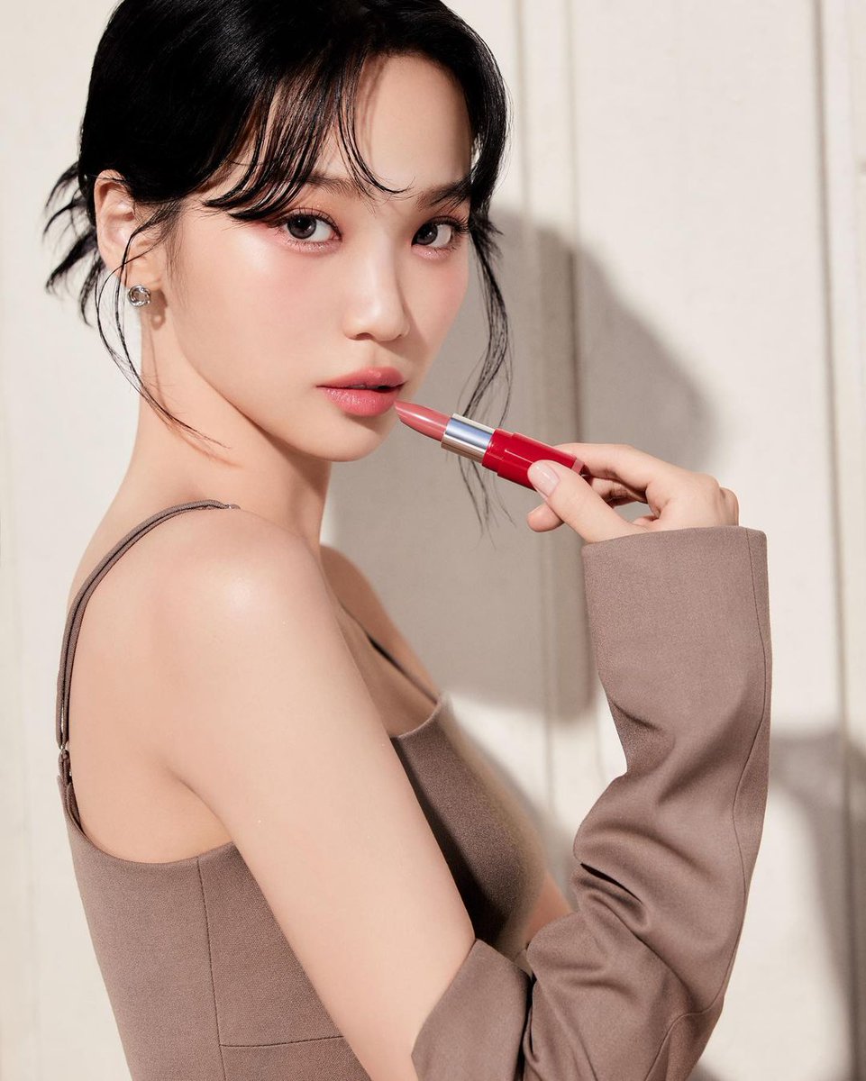 LE SSERAFIM Türkiye tweet media