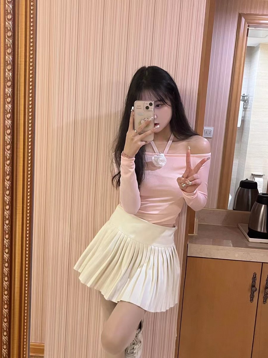 HadzrinR's tweet photo. 用力去爱还是爱要用力 https://t.co/4s3ay414cS