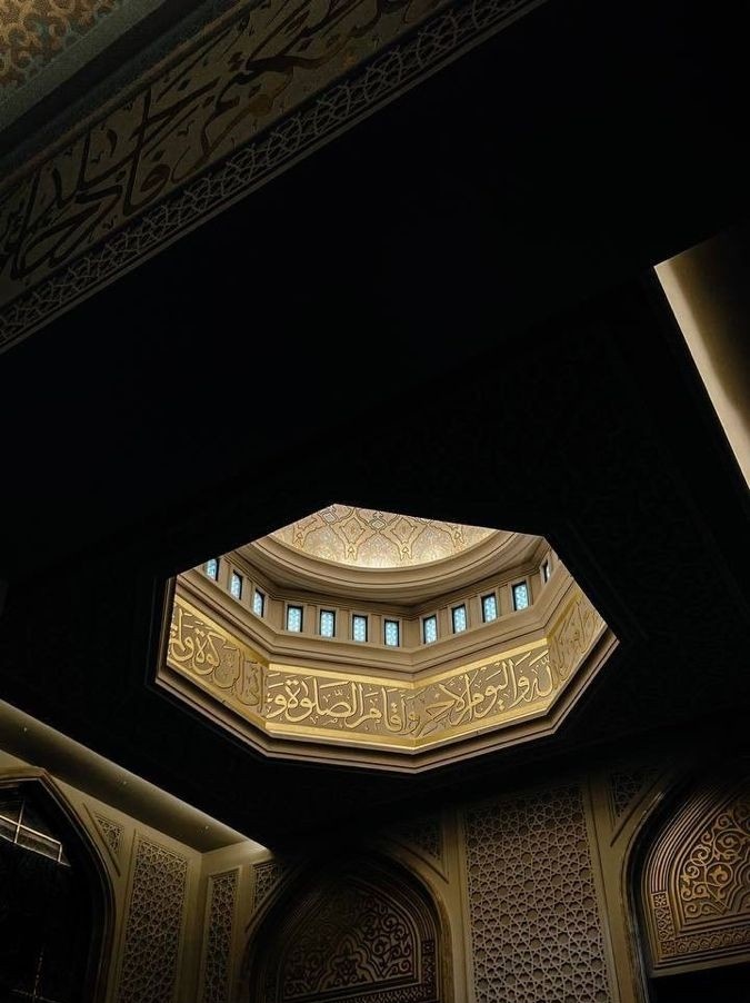 heer_back's tweet photo. "اور ہم کیوں نہ اللہ پر بھروسہ کریں جبکہ ہماری زندگی کی راہوں میں اس نے ہماری رہنمائی کی ہے؟ جو اذیتیں تم لوگ ہمیں دے رہے ہو اُن پر ہم صبر کریں گے اور بھروسا کرنے والوں کا بھروسا اللہ ہی پر ہونا چاہیے""
(QS. Ibrahim 14: Verse 12)
#dailyislam 🤍 https://t.co/7IrvqKJEKs
