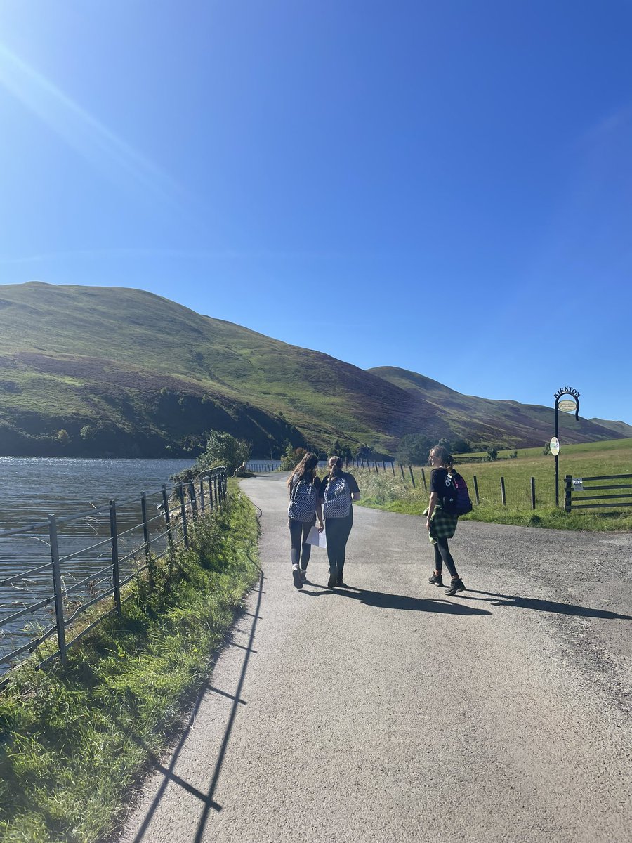 maths_MissC's tweet photo. Great first day of bronze expeditions with the current S4! ☀️🗺️ @StonelawHS https://t.co/GECGFNck08