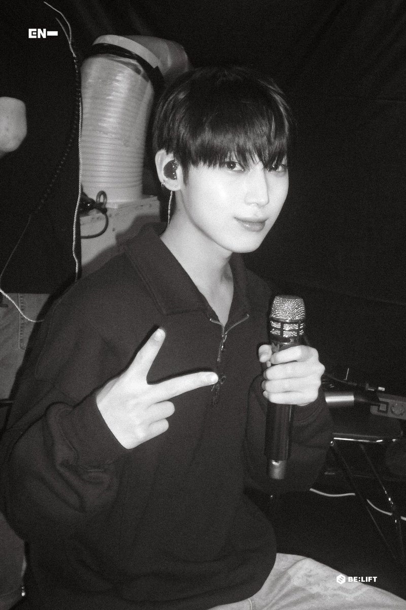 ENHYPEN's tweet photo. [🎞️ #ENroll] ENHYPEN BACKSTAGE PHOTO @ WORLD TOUR ‘FATE’ in OSAKA_230902~03

#ENHYPEN #엔하이픈 #EN_WORLDTOUR_FATE
#FATE_IN_OSAKA
#KYOCERA_DOME https://t.co/sQCMkEwLLQ