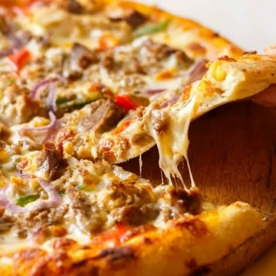 das_berliner's tweet image. Hello Pizza lovers, are you ready for today&apos;s pizza special? It&apos;s the day for celebrating Berliner&apos;s yummy and crispy pizza. Pay for one and we shall give you two. It&apos;s a double double bonanza. 

Reservations call : +256 200 960 121

#berlinerhotel #pizzawednesday