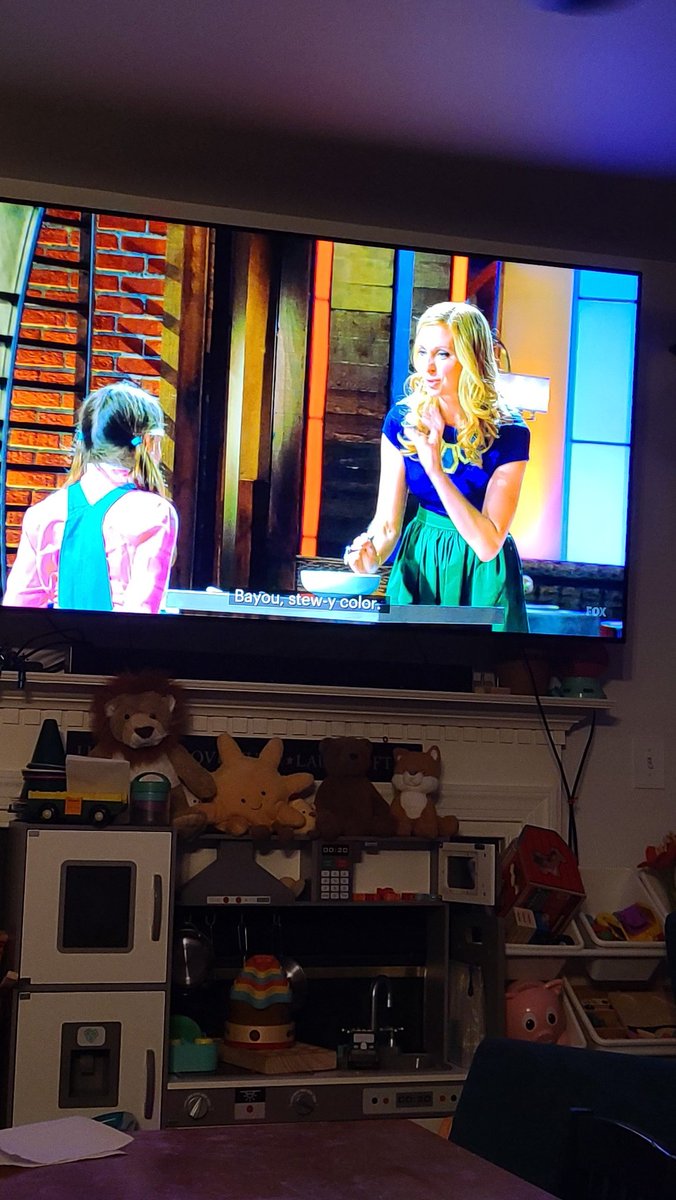 I've been binging <a href="/MASTERCHEFonFOX/">MasterChef</a> &amp; <a href="/MasterChefJrFOX/">MasterChef Junior</a> and <a href="/ChristinaTosi/">Christina Tosi</a>  just wardrobe is just to die for!!!! I can't focus on the food Christina. I just want to shop the whole time I watch. Killing it in the kitchen and the wardrobe! And to think we are the same age! 👏👏👏