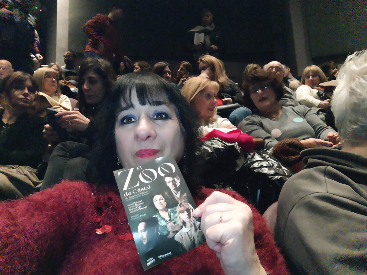 susana salerno (@susanasalerno1) on Twitter photo #Teatro #ElZooDeCristal Martes 20 hs <a href="/TeatroPicadero/">Teatro Picadero</a> #IngridPelicori <a href="/malenafigo/">Malena Figó💚</a> #MartínUrbaneja #AgustínRittano <a href="/MutuverriaPR/">Mutuverría PR</a> Un sólido elenco, actuaciones brillantes,... humor, drama, reflexión, RECOMIENDO🎟️entradas por <a href="/Plateanet/">Plateanet</a> o en boletería. GRACIAS!⭐️⭐️⭐️⭐️⭐️ #Teatro #ElZooDeCristal Martes 20 hs <a href="/TeatroPicadero/">Teatro Picadero</a> #IngridPelicori <a href="/malenafigo/">Malena Figó💚</a> #MartínUrbaneja #AgustínRittano <a href="/MutuverriaPR/">Mutuverría PR</a> Un sólido elenco, actuaciones brillantes,... humor, drama, reflexión, RECOMIENDO🎟️entradas por <a href="/Plateanet/">Plateanet</a> o en boletería. GRACIAS!⭐️⭐️⭐️⭐️⭐️