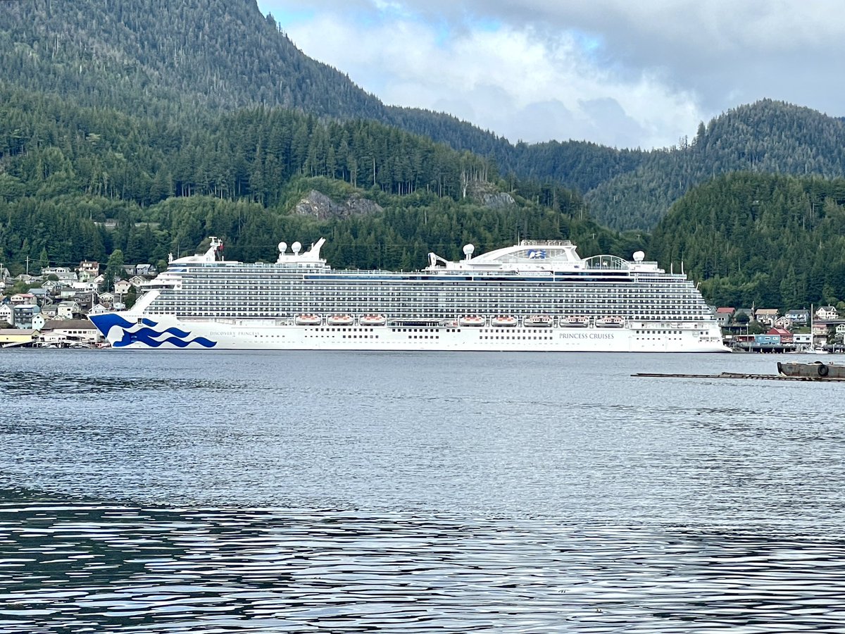 BlondesCruise's tweet photo. We’re in Alaska with the experts @PrincessCruises and if day one is anything to go by, we can’t wait for the rest of the journey… 🐋 🦭 🐻 🧊 #BlondesCruise #Alaska #lovecruise  #discoveryprincess #presstrip #ad @PrincessUKmedia https://t.co/ECAH830hcf