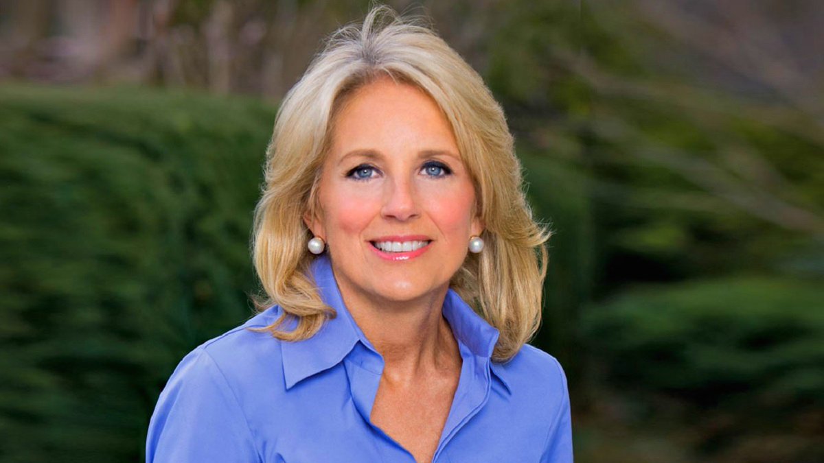 NewsBoxerDotCom's tweet photo. Jill Biden: US first lady tests positive for Covid-19
https://t.co/FwgtDVMnnD
#jillbiden #usfirstlady
#covid19 #usnews #newsboxer #newsupdate #news #latestnews https://t.co/HdUIxnXM0p