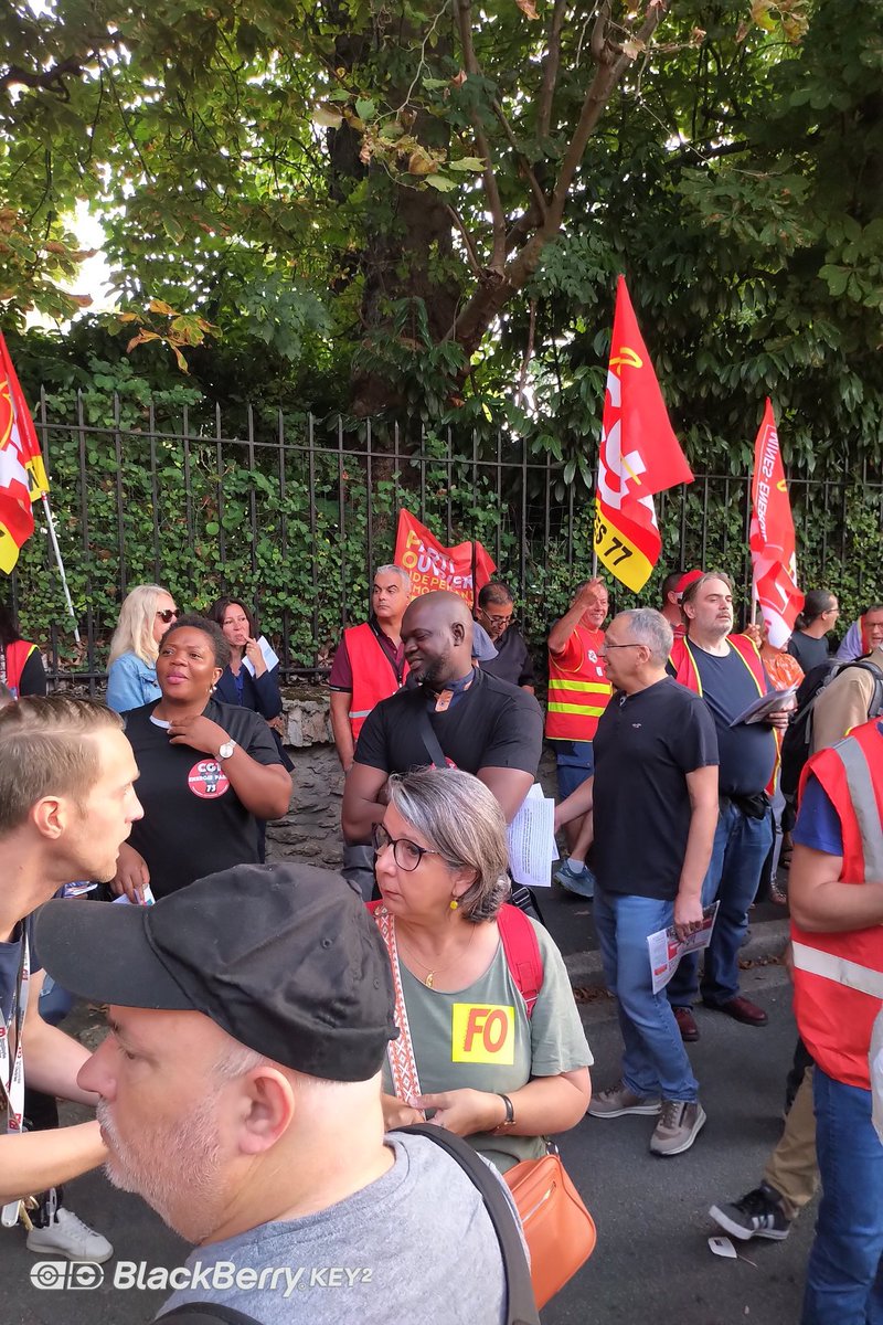 cendrine_berger's tweet photo. #Resistance #StopCriminalisation Rassemblement de soutien SG Sébastien Meneslier CGT Montmorency https://t.co/bZb2hTBg2k