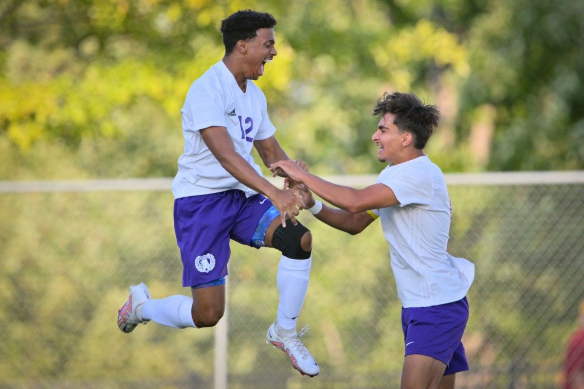 peterson_rick's tweet photo. . @twestsoccer rallies from early deficit to take 5-2 win over @HPHSATHLETICS Tuesday night. From @TopsportsN contributor @ToddFertig1.  ...
https://t.co/mqhq81qvJZ https://t.co/IjpkWFTatZ