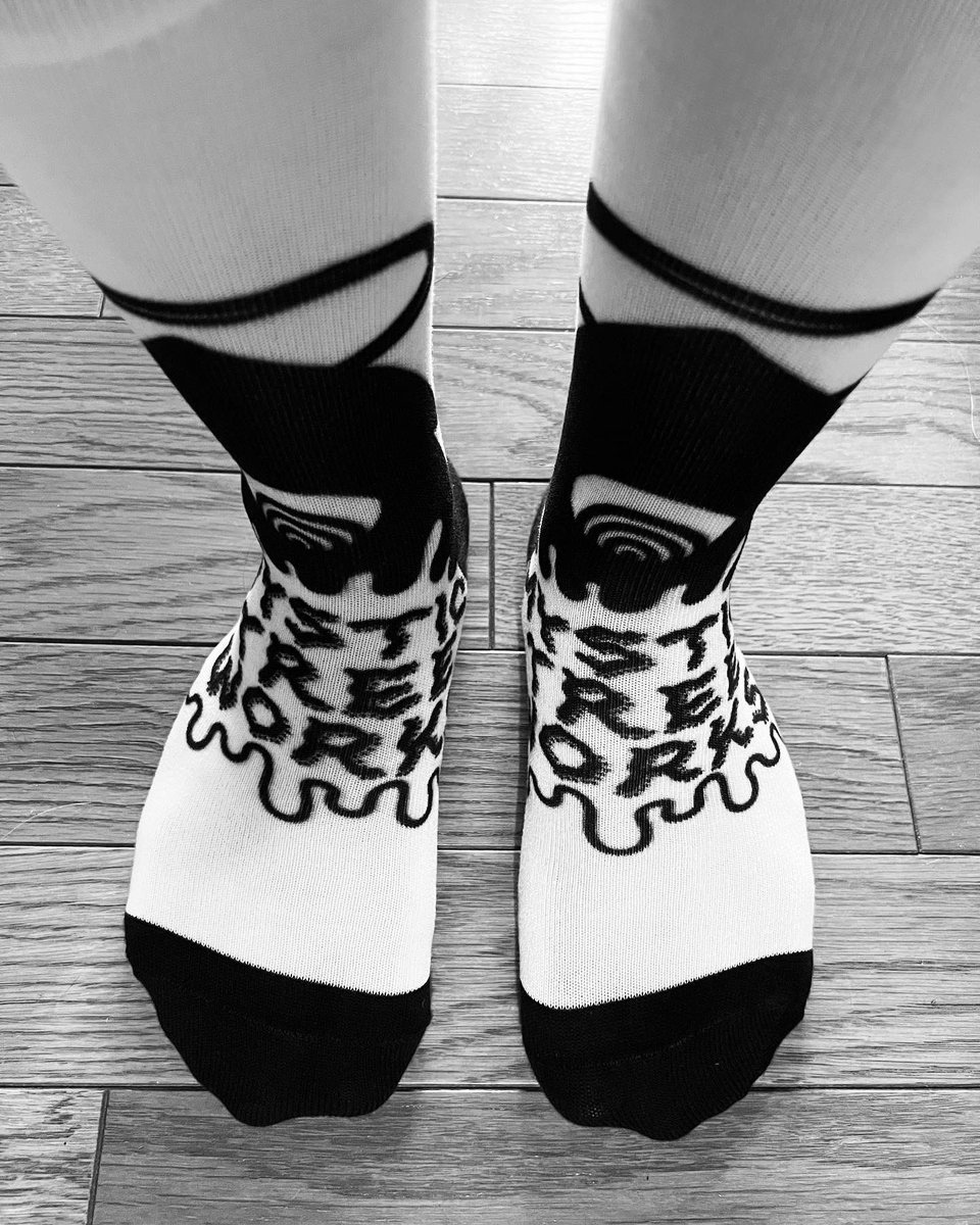 so coool🌲

suzuri.jp/MYSTICTREEWORK…

#sox #mystictreeworks #sock #fictioninvention