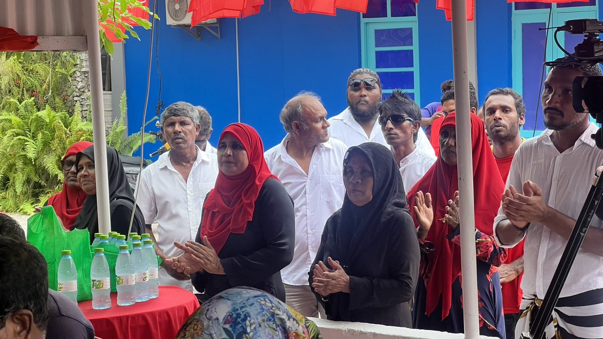 ޤައުމީ ކެންޑިޑޭޓް އޮނަރަބްލް ޤާސިމް އިބްރާހީމް އެމަނިކުފާނުގެ ރަނިންގމޭޓް ޑރ.އަމީން އިބްރާހީމް ދ.ހުޅުދެއްޔަށް ވަޑައިގަތް އެރަށުގެ ރައްޔިތުން ނާ ބައްދަލުކުރެއްވުން.

#ހާސްކަނޑާލާހަމަޖެހޭނެ
#ޤާސިމްއަމީން2023 

 #QasimAmeen2023
#CandidateNo5
#GaumeeCandidate