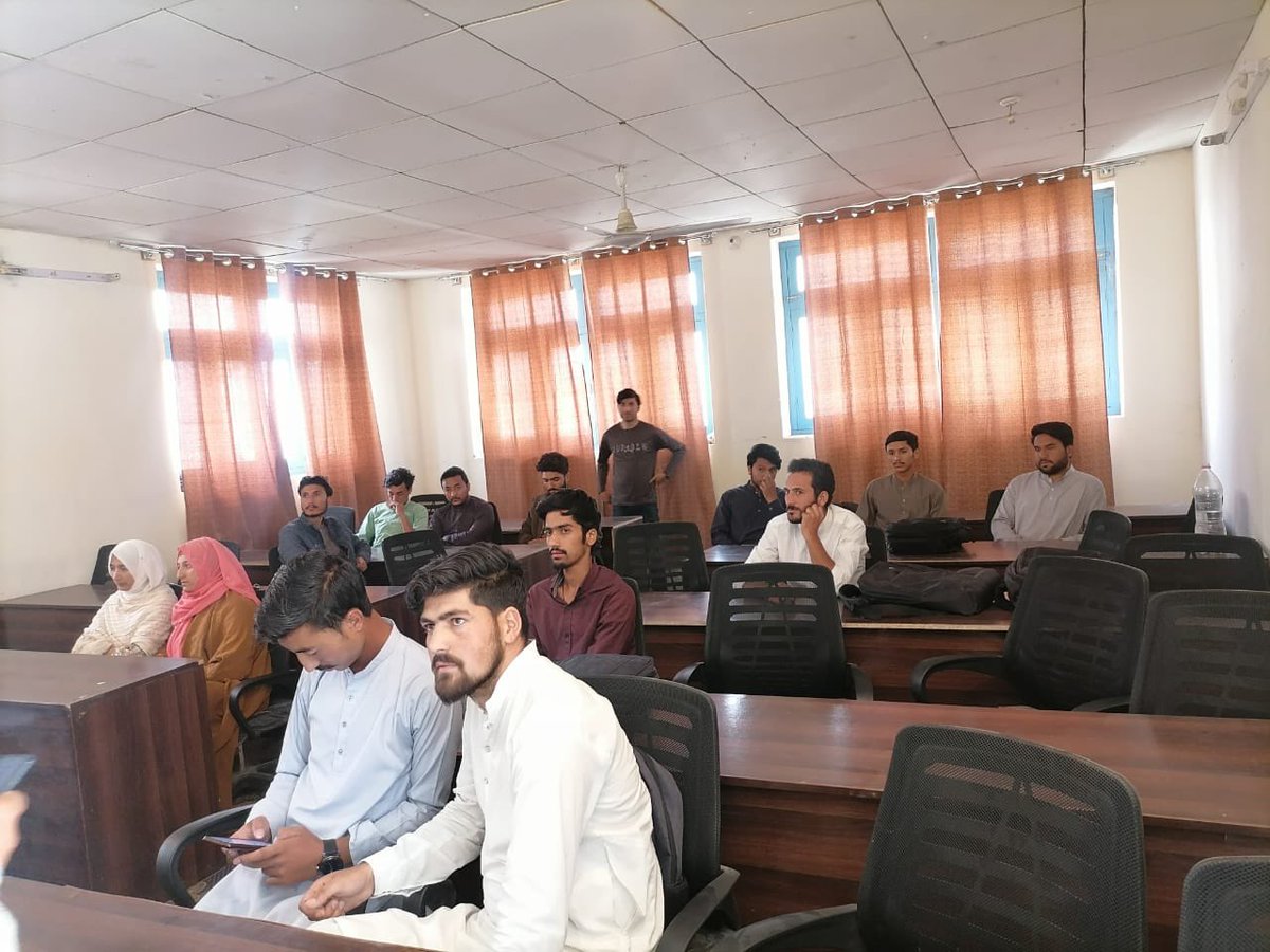 IT_Dept_GB's tweet image. Glimpses of Orientation classes for Web Development and, Digital and Social Media Marketing in baltistan division, as a part of digital skills development program.

#itdepartmentgb
#DigitalGilgitBaltistan
#rozgarscheme
#digitaltransformation
#digitalmarketing2023
#webdevelopment