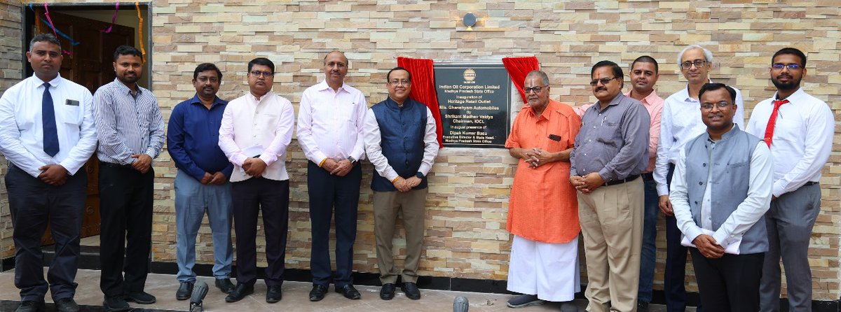 ioclmp's tweet photo. Ghanshaym Automobiles RO, Bhopal was inaugurated by Chairman, recently and facilities were unveiled for the public by ED&amp;SH, MPSO, Mr. Basu. A window to the art and culture of Madhya Pradesh, the RO  is equipped with modern amenities that cater to the evolving needs of customers. https://t.co/C0AqyFA7rM