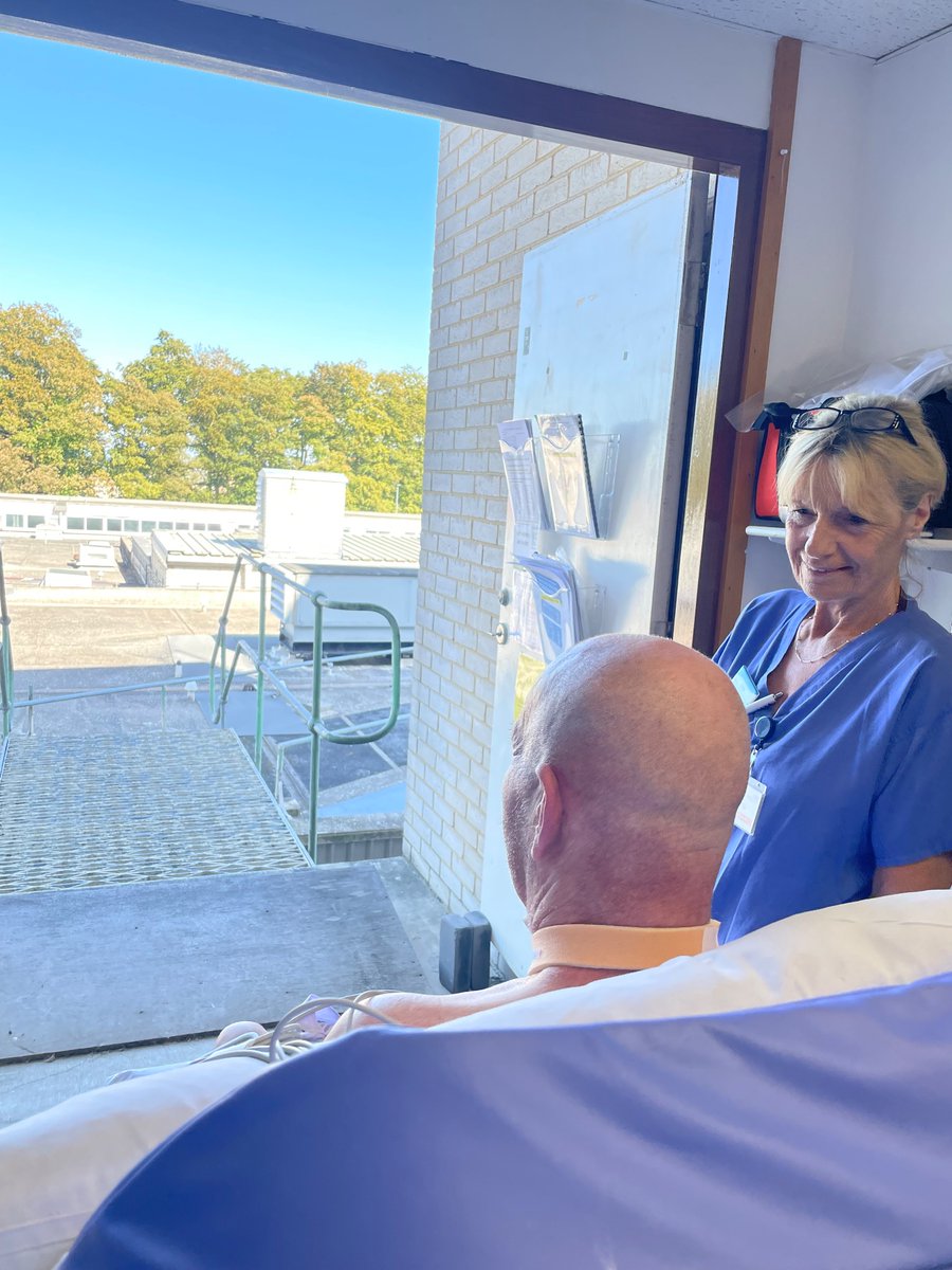 HHFT_Therapies's tweet photo. After almost 39 days on critical care at BNH our patient got to see the sunshine for the first time 
@HHFTnhs #rehablegend 
Shared with permission https://t.co/hr6uaKIY2p