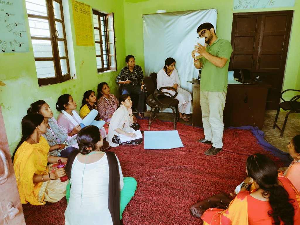 NrlmDugadda's tweet photo. #10
#Grading of Nav Durga #CLF, Vaishnavi #VO, Laxmi #SHG, Duggada was completed successfully By Akshay Gondhane (YP).
CFL was designated as B grade,
VO was designated as A grade and SHG was designated as B grade.
#nrlm #usrlm https://t.co/o9NEY0InPn