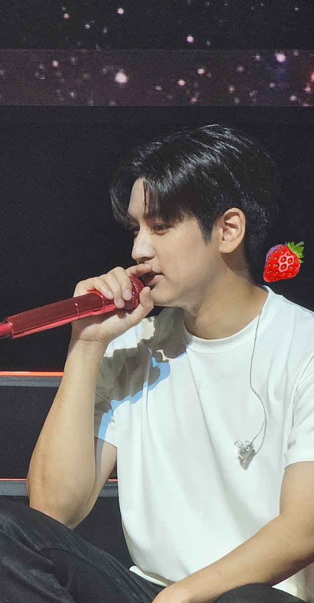 chanwoo 🥹

#iKON_TAKEOFF_USA
#iKON_TakeOff_NYC #IKON #iKONinNYC